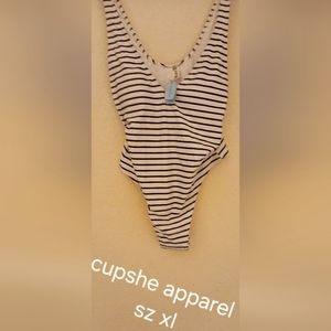 XL bathing suit nwt